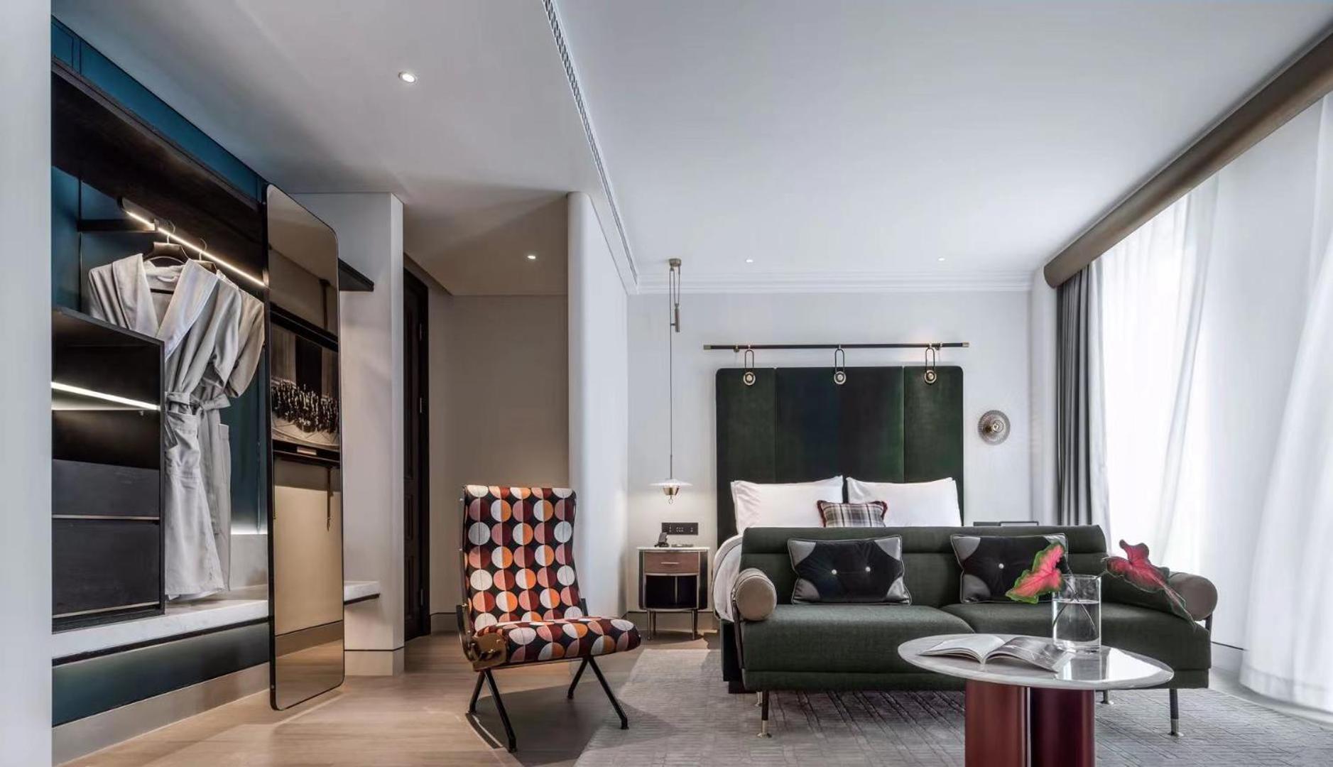 Hotel Blackstone M